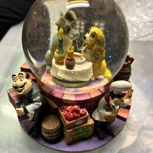 Lady and the Tramp Snow Globe